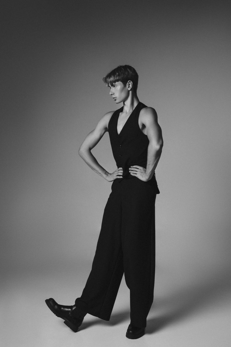 losjuanchys.com-guille-book-5780byn