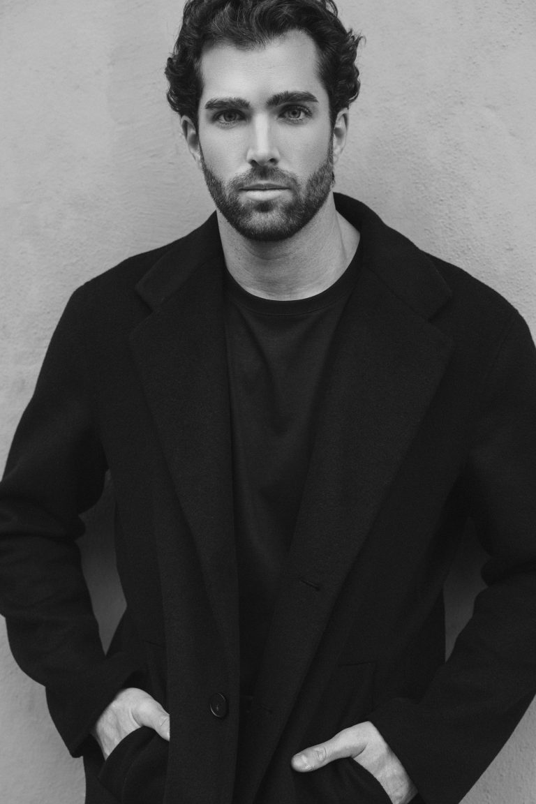 losjuanchys.com-javi-book-3337byn