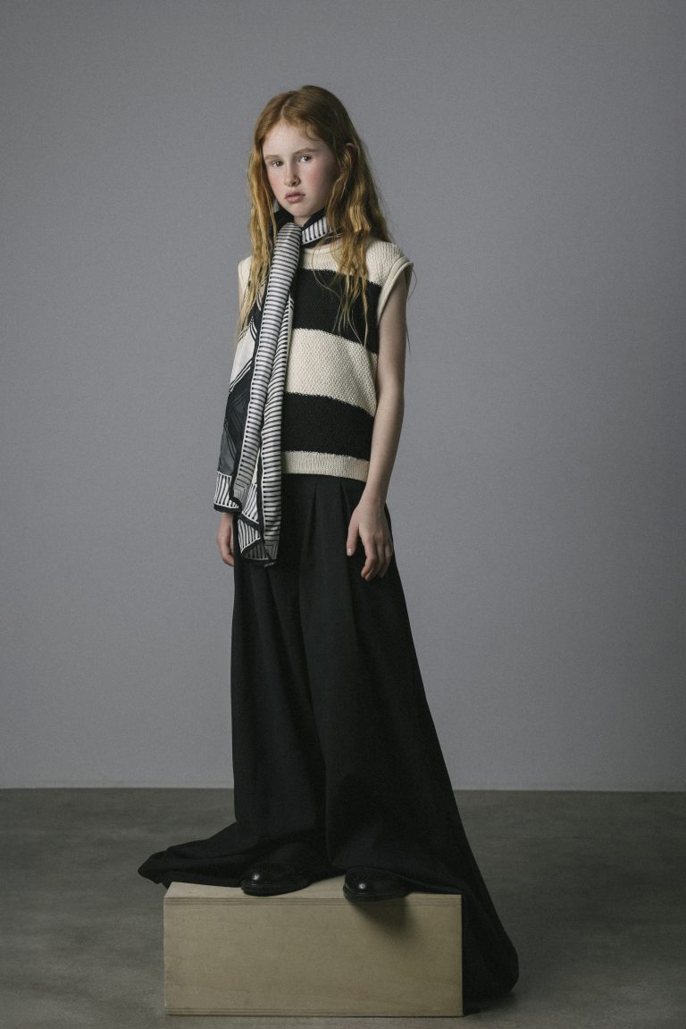 losjuanchys.com-blue-editorial-magies-75152